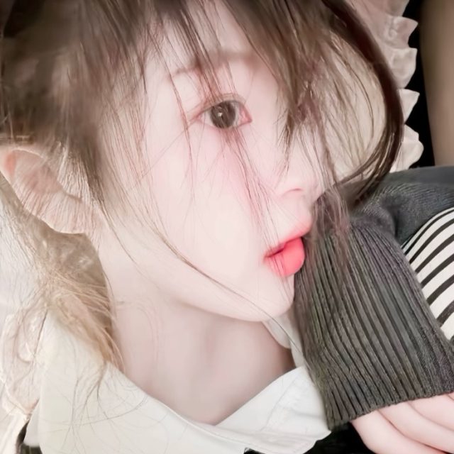 我开始恐惧短暂的幸福 因为幸福过后需要千倍的痛来偿还