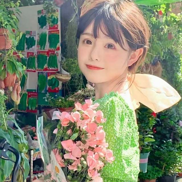 -《BUT U》今世卖花  来世漂亮  今世卖花 来世温柔.This world sells flower afterlife