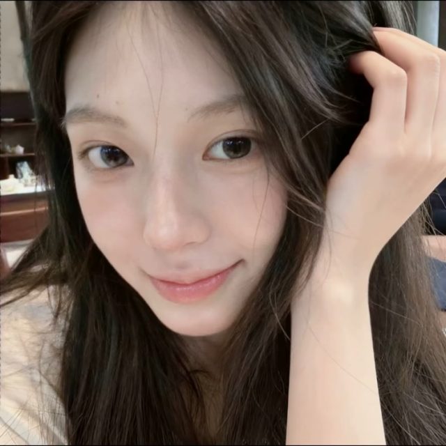 知我者   謂我心憂   不知我者   謂我何求.