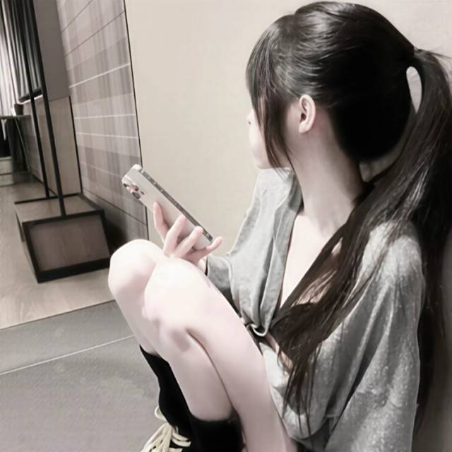 每次幸福一下下就会有不好的事情发生我的幸福好像要用痛苦来偿还