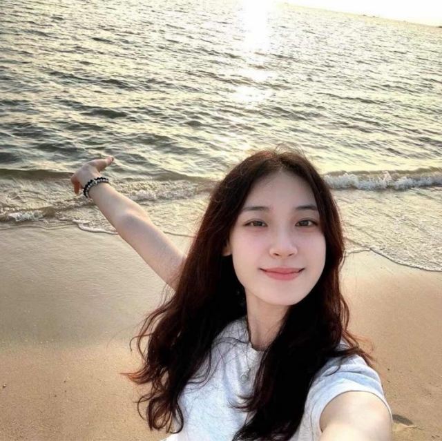 《我怀念的—粤语版》    请给我来两杯超大杯快乐！！全糖 齁甜的那种