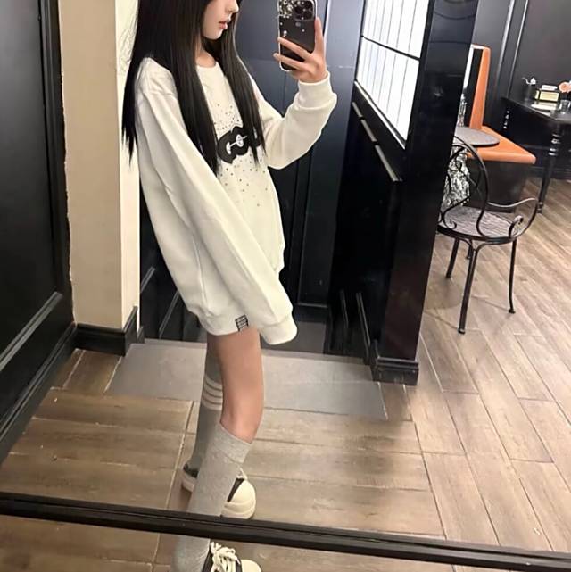 认识的人多了 渐渐就发现自己好像不太擅长交友 总是会搞砸一些关系 我不是一个很好的人 永远适合一个人