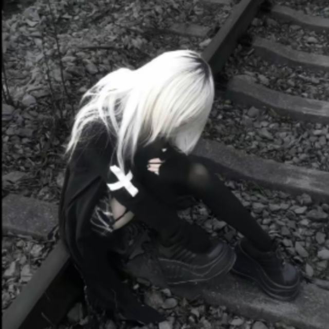 陪我一起跨年的人找到了 就是我自己 爱你老己 明年见.